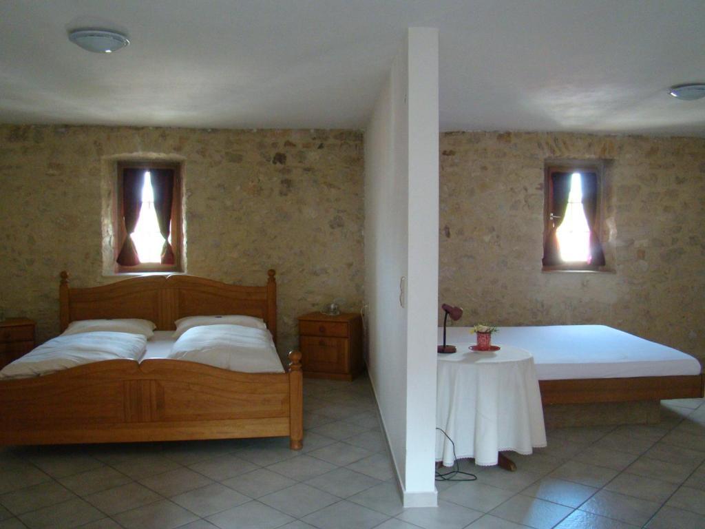 מלון Katzenstein  Burg Katzenstein חדר תמונה